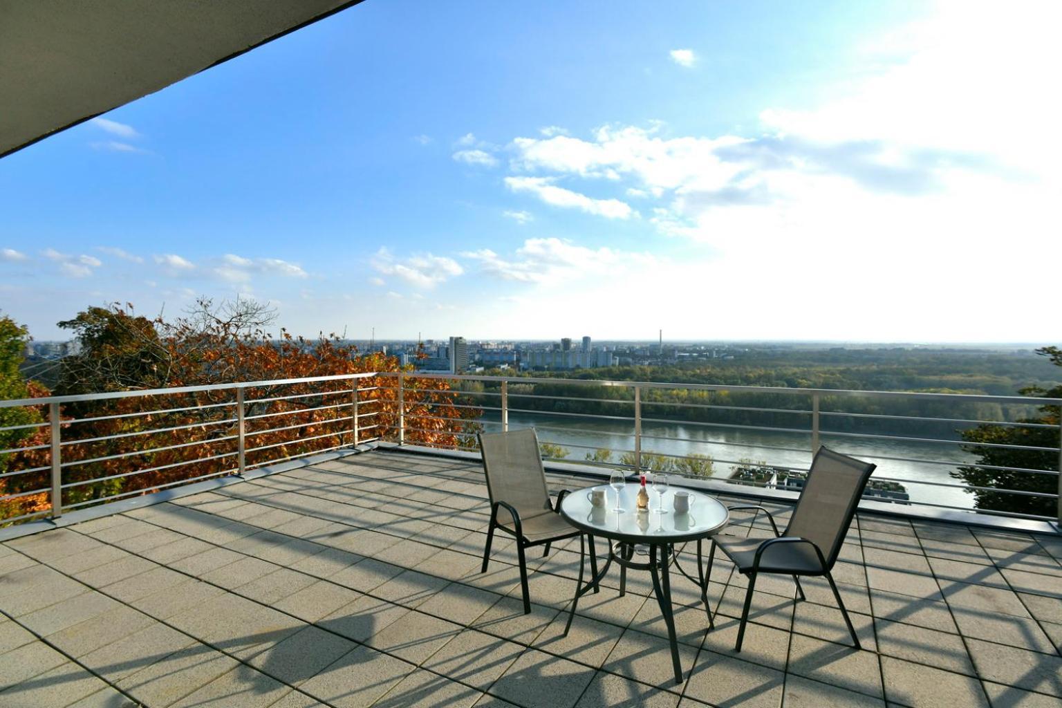River View Apartments Hotel Братислава Екстериор снимка