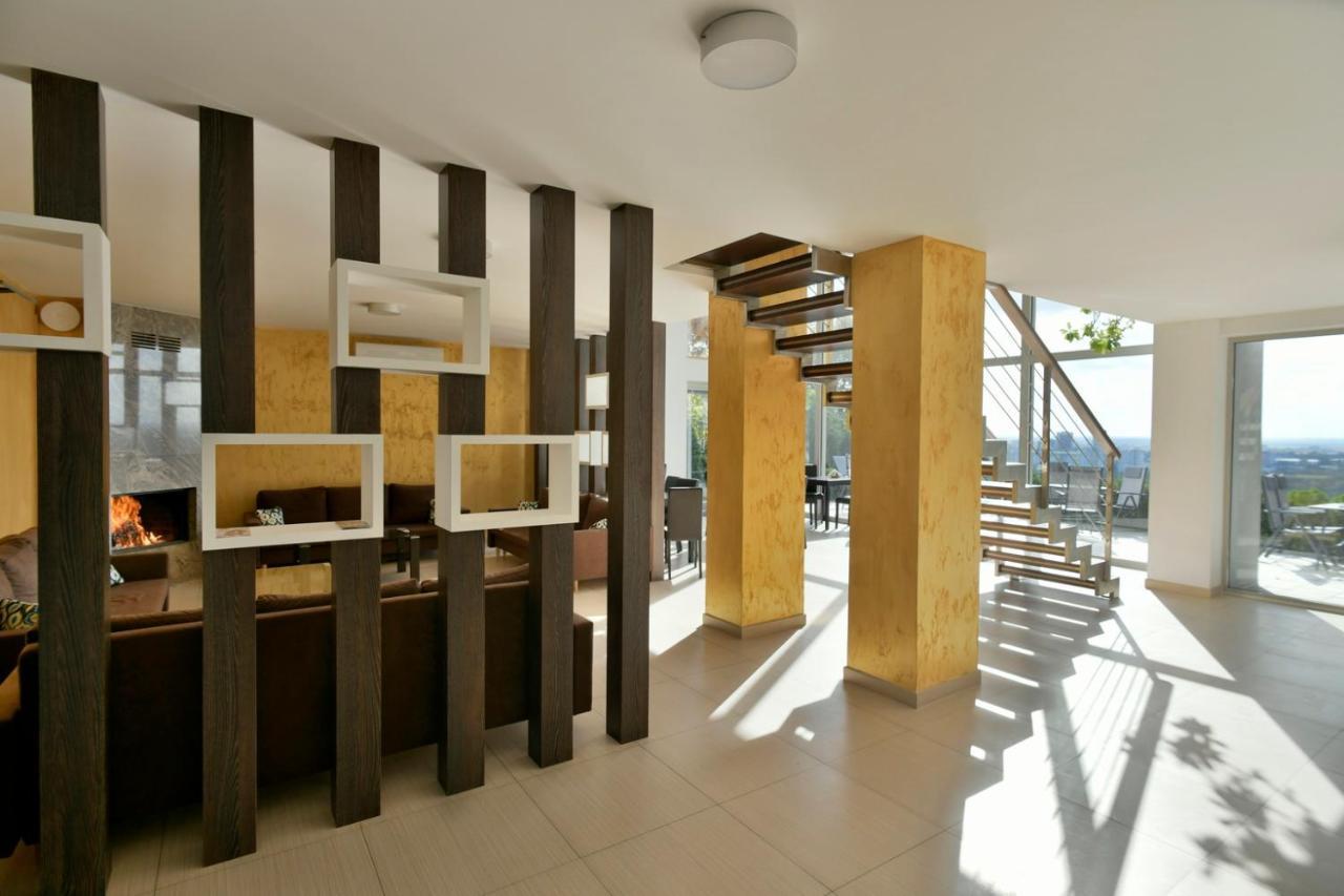 River View Apartments Hotel Братислава Екстериор снимка