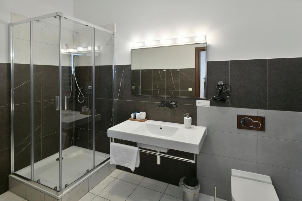 River View Apartments Hotel Братислава Екстериор снимка