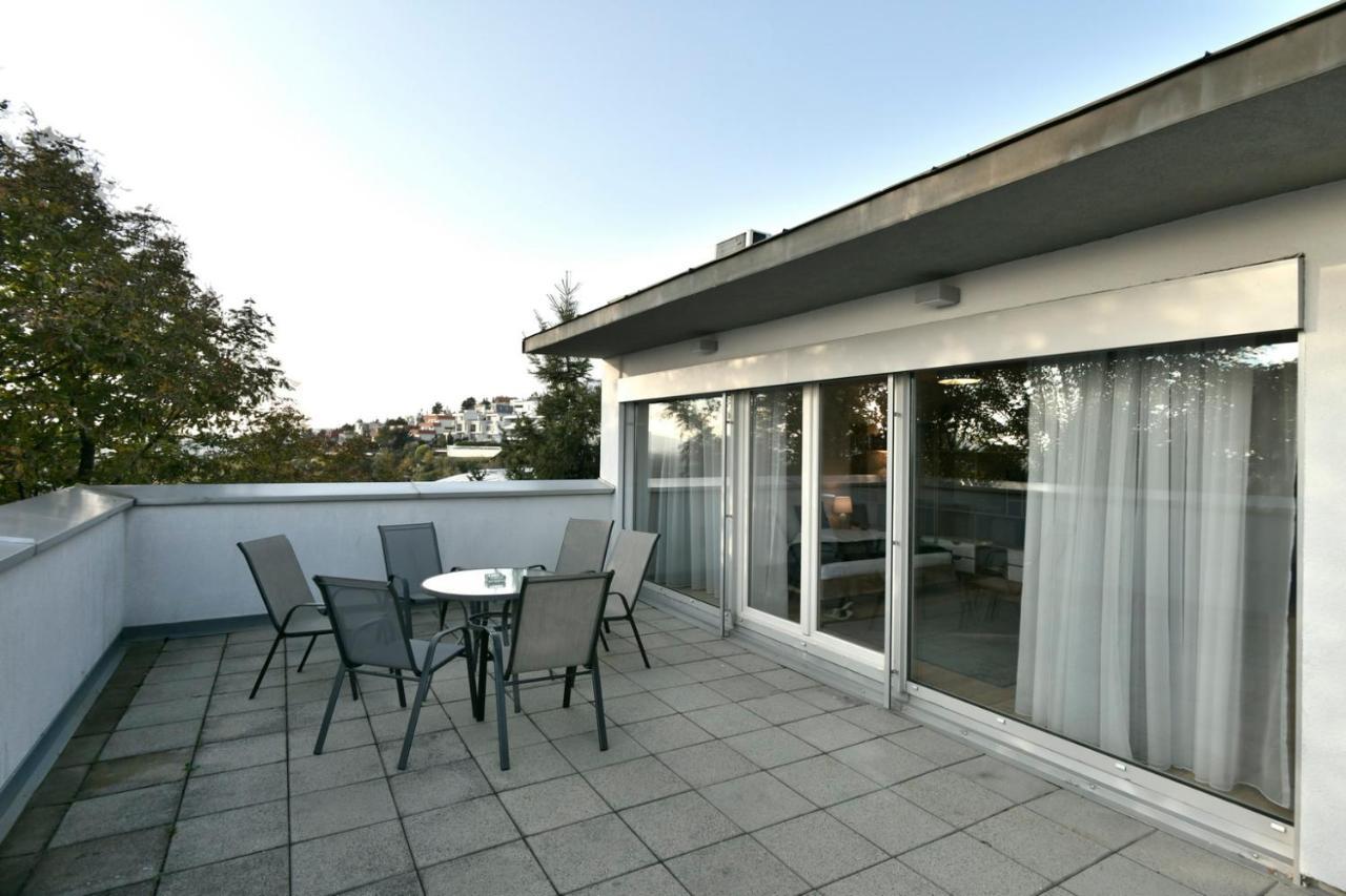 River View Apartments Hotel Братислава Екстериор снимка