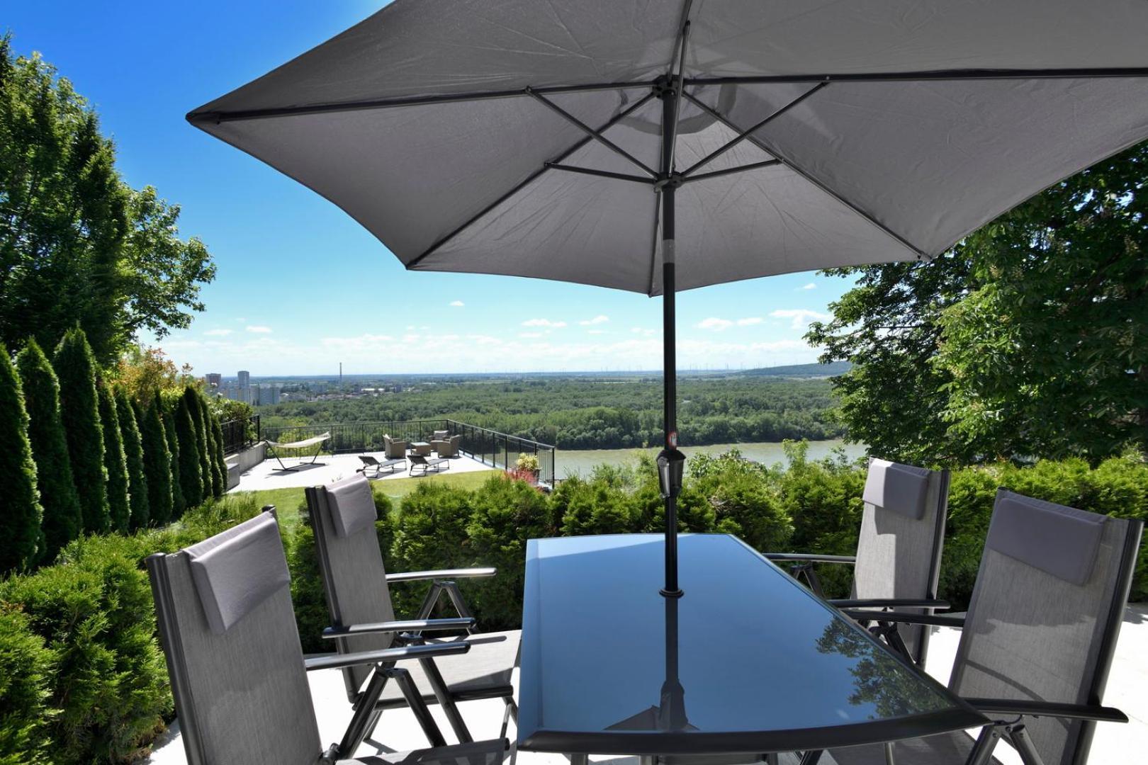 River View Apartments Hotel Братислава Екстериор снимка