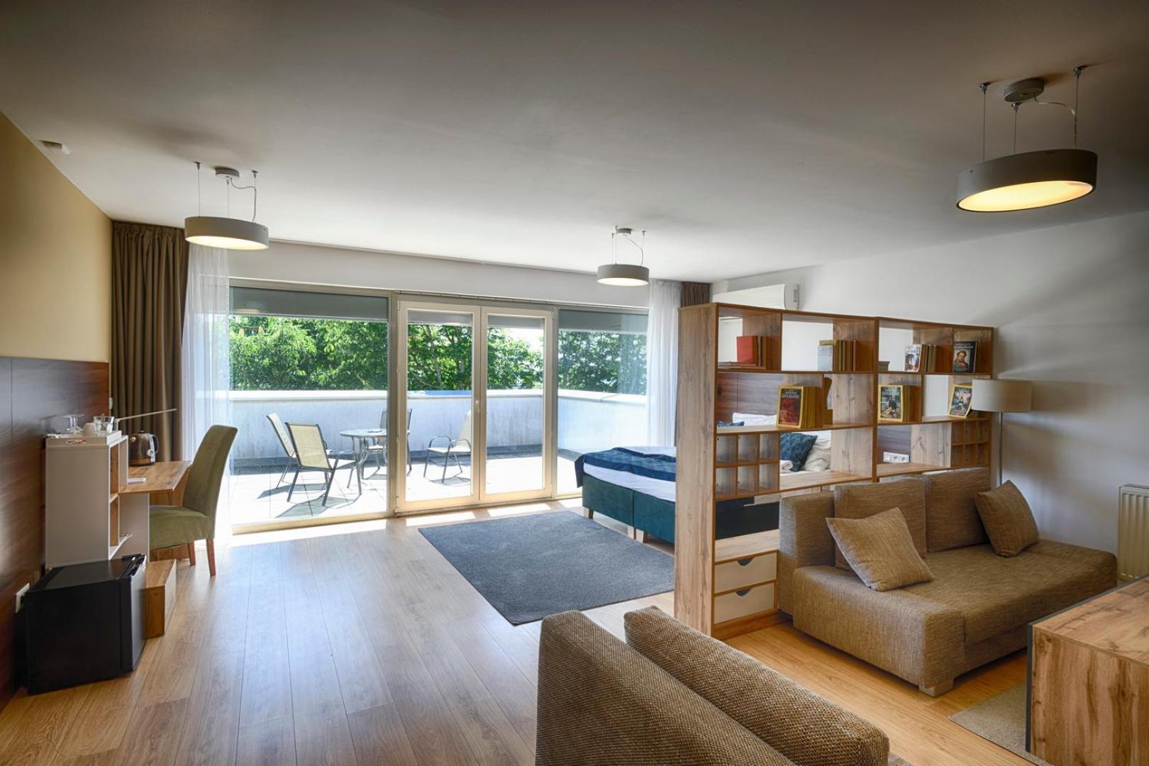 River View Apartments Hotel Братислава Екстериор снимка