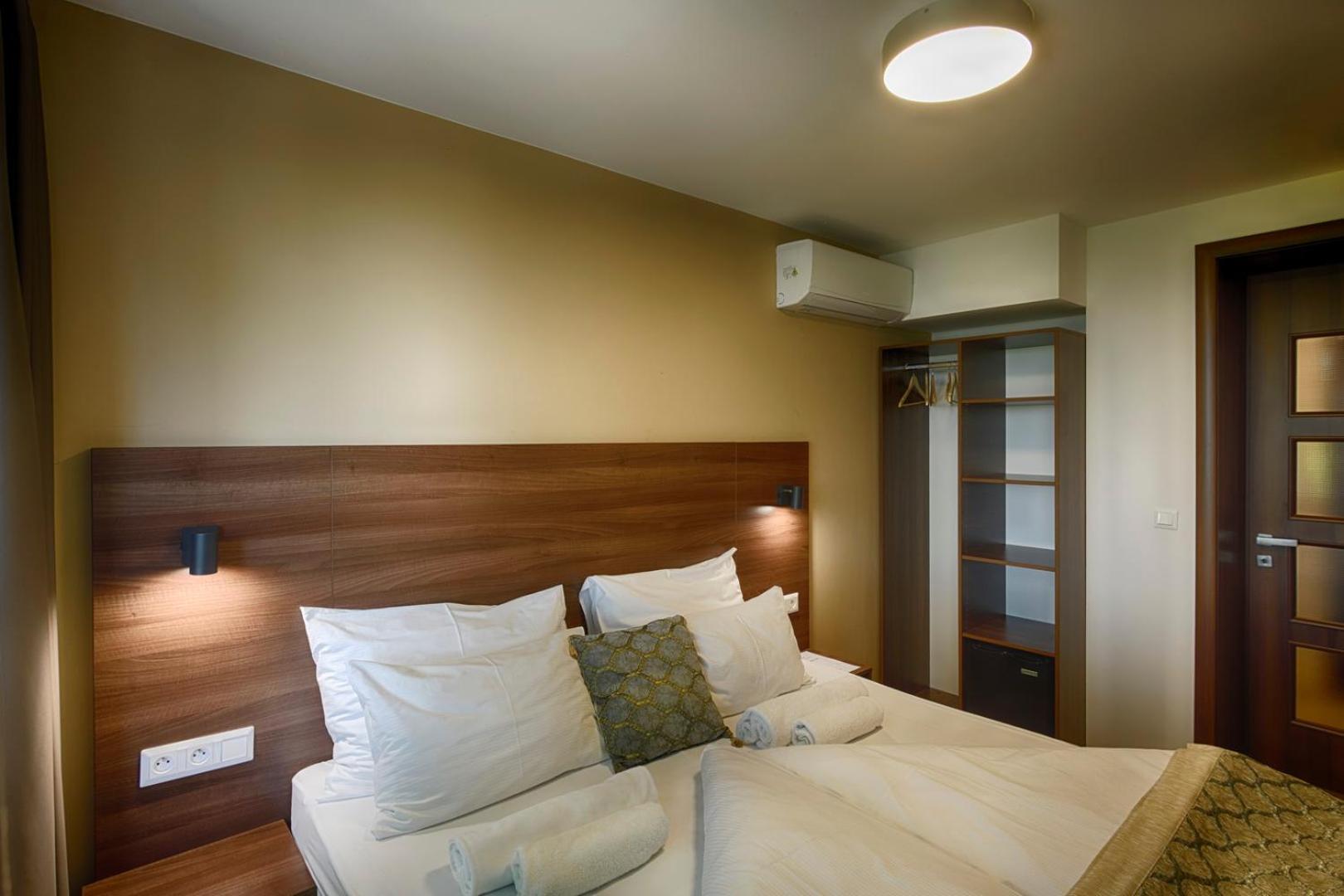 River View Apartments Hotel Братислава Екстериор снимка